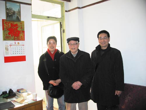 省經(jīng)貿(mào)委工會領(lǐng)導(dǎo)慰問我院勞模和患病職工