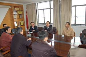 秦皇島玻璃工業(yè)研究設(shè)計(jì)院領(lǐng)導(dǎo)來我院訪問