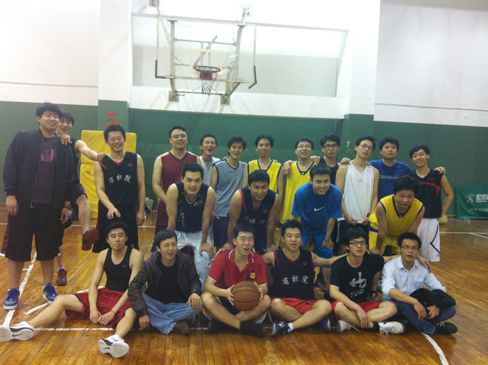 乘青春之帆，展球場(chǎng)風(fēng)采——我院與省標(biāo)院舉行籃球友誼賽